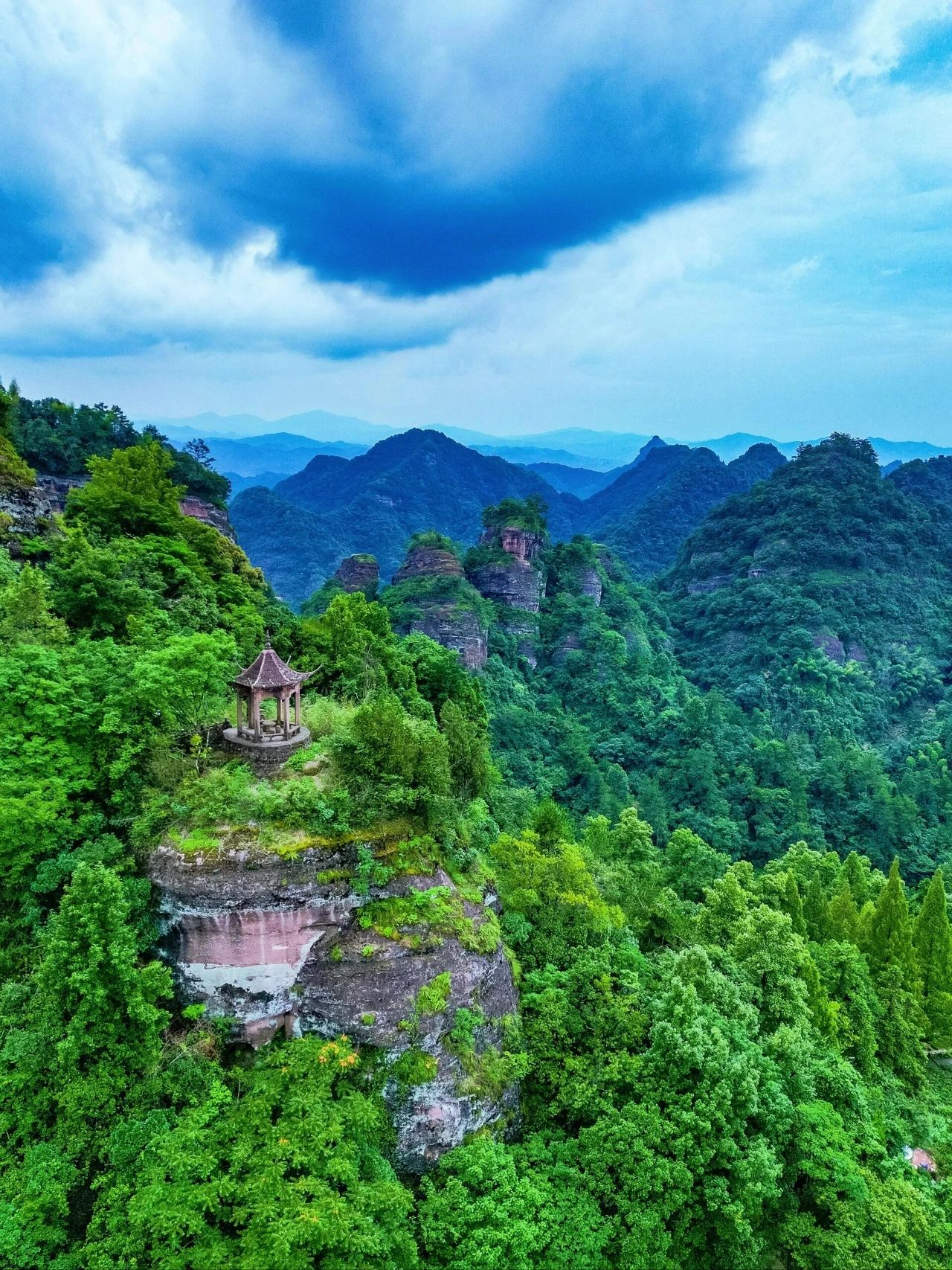 Huangshan Qiyun Mountain Resort