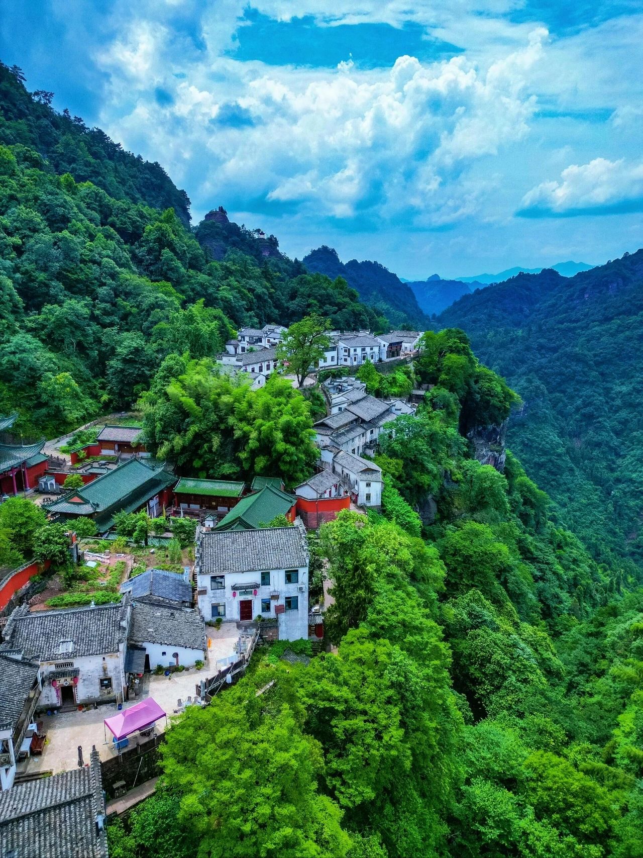 Huangshan Qiyun Mountain Resort