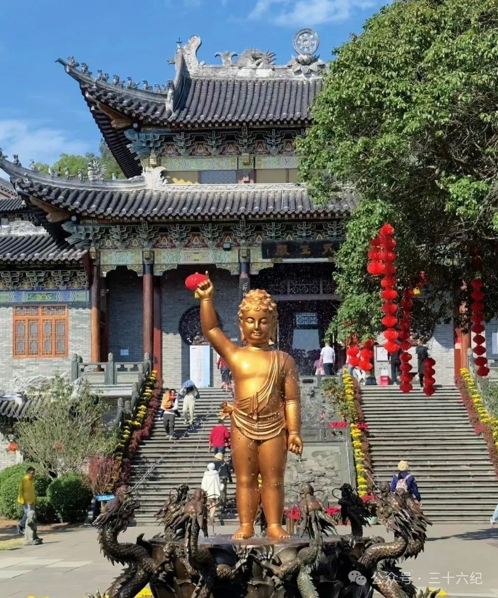 Shenzhen's oldest century-old temple, compared to the Hongfa Temple, I prefer this less crowded and clean temple.