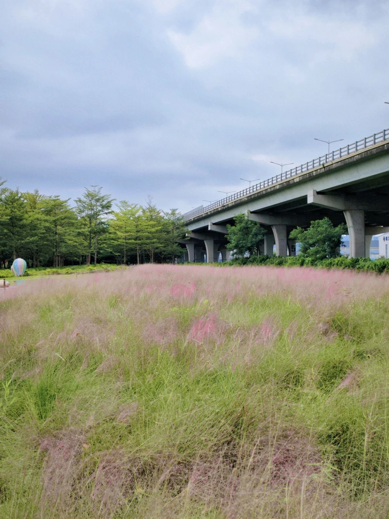 Marina Culture Park, the romantic atmosphere is overflowing