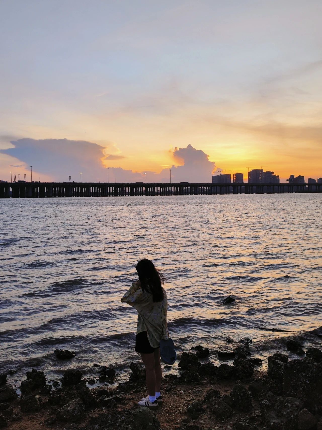 The seaside sunset park-Qianhai Performing Arts Park 