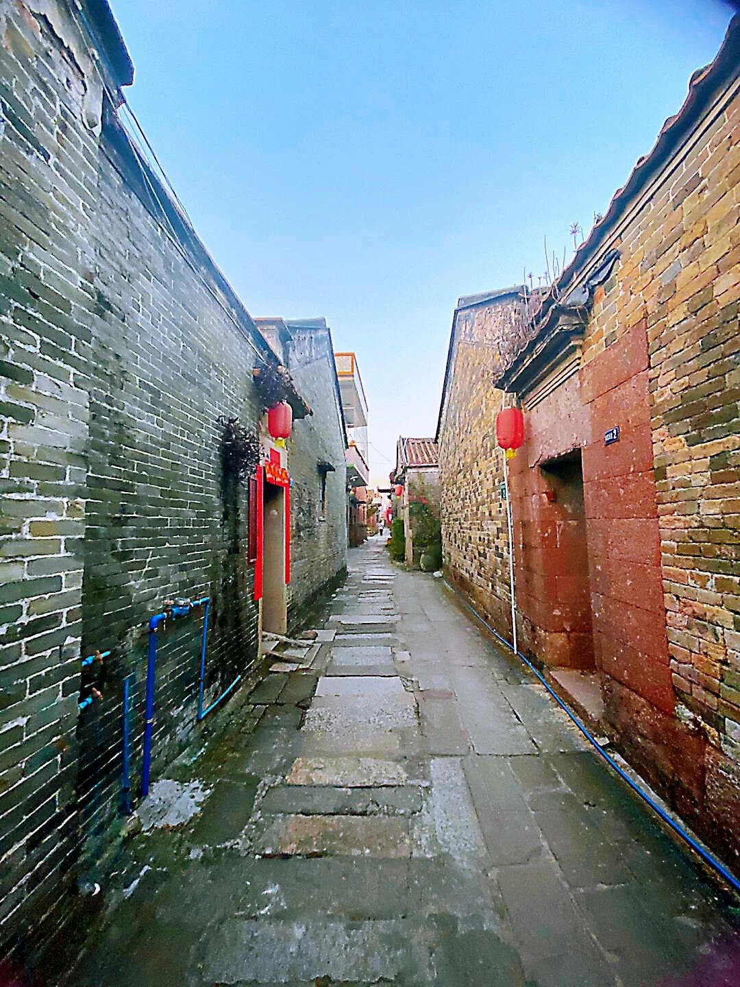 A well-preserved century-old village in Guangdong