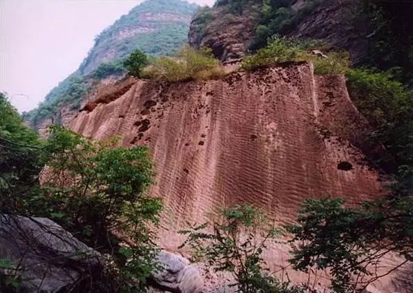 Longtan Grand Canyon, China's only bankrupt 5A scenic spot