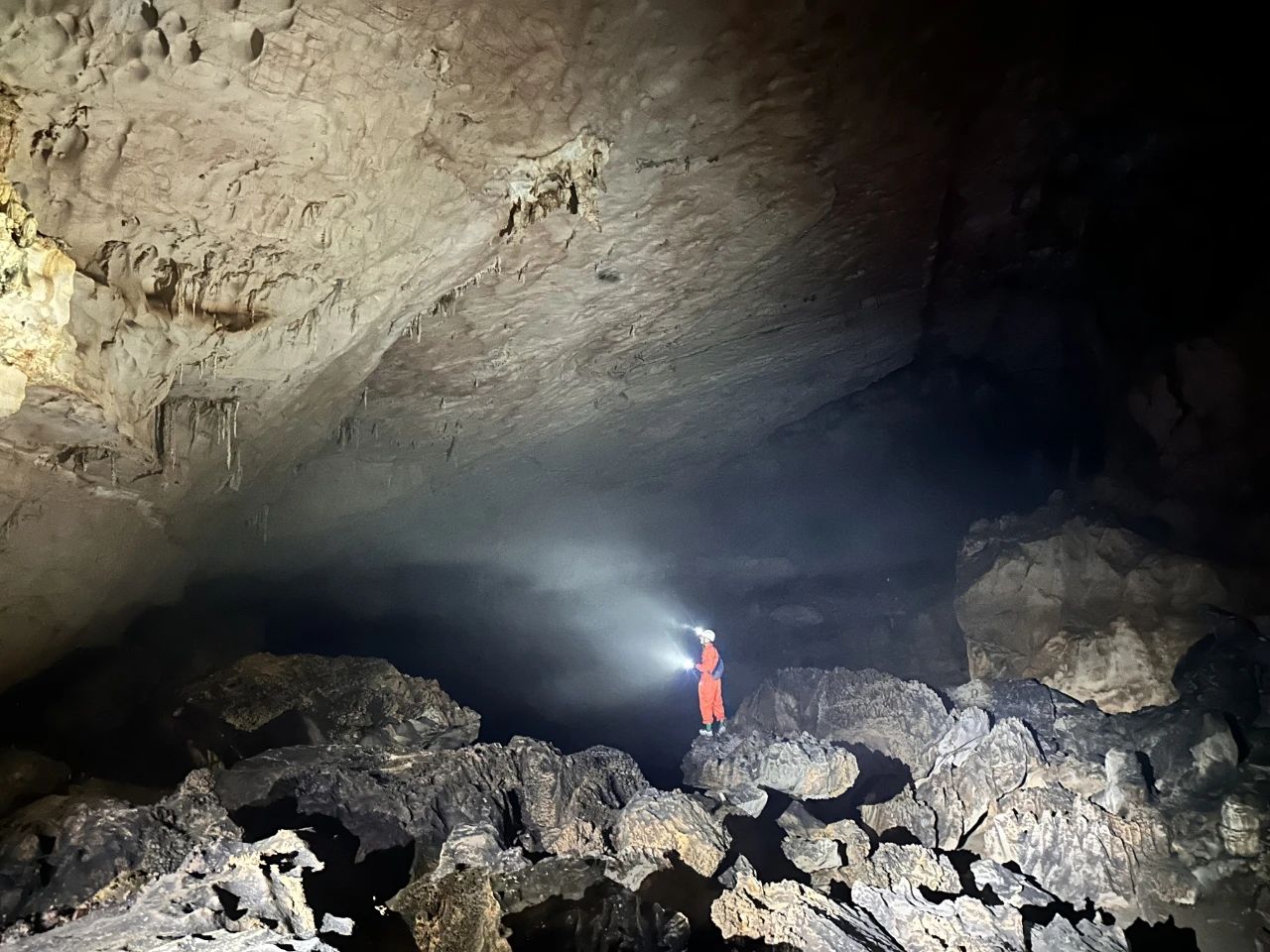 Geocentric Exploration 👉 Guilin Swallow Cave