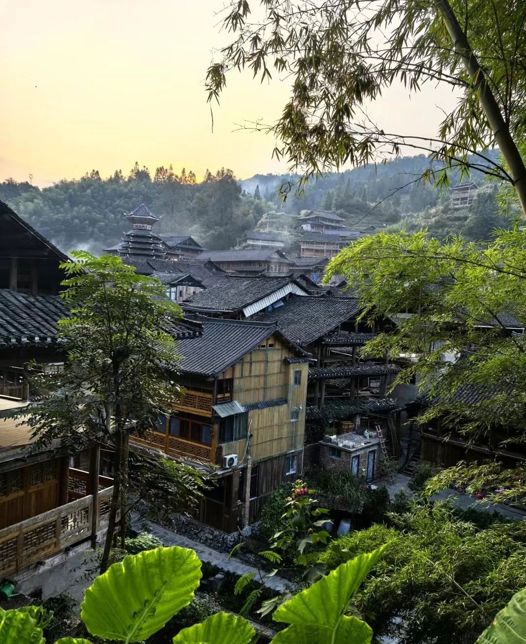 Hidden in the green mountains and waters of the paradise - Dali Dong Village