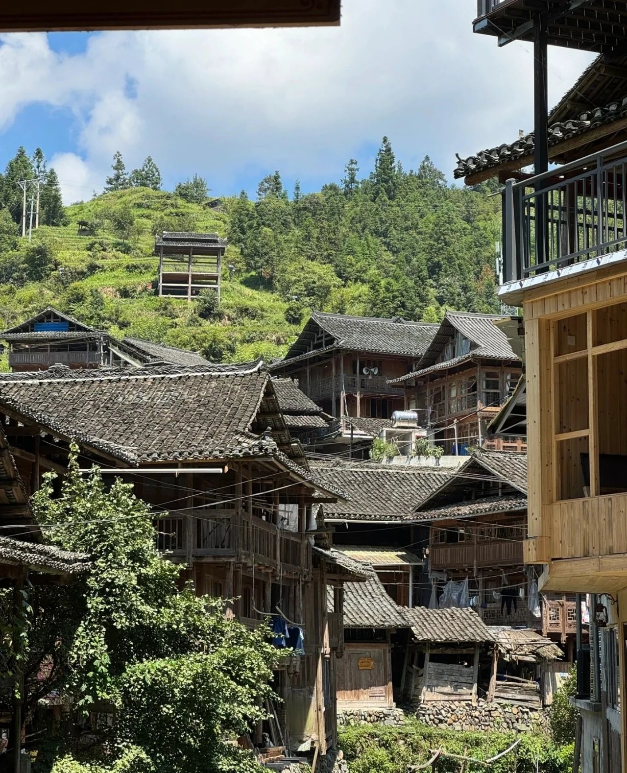 Hidden in the green mountains and waters of the paradise - Dali Dong Village