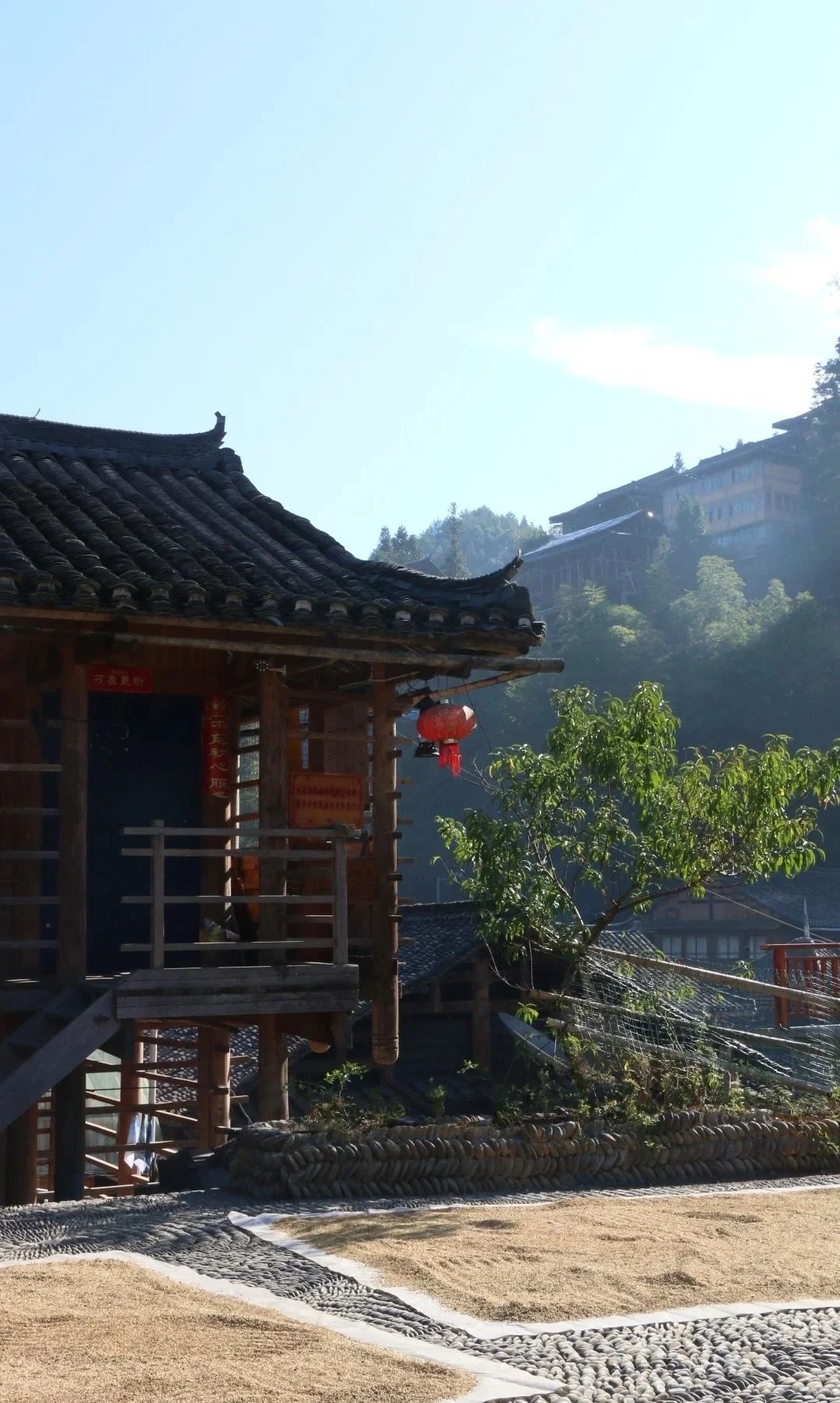 Hidden in the green mountains and waters of the paradise - Dali Dong Village