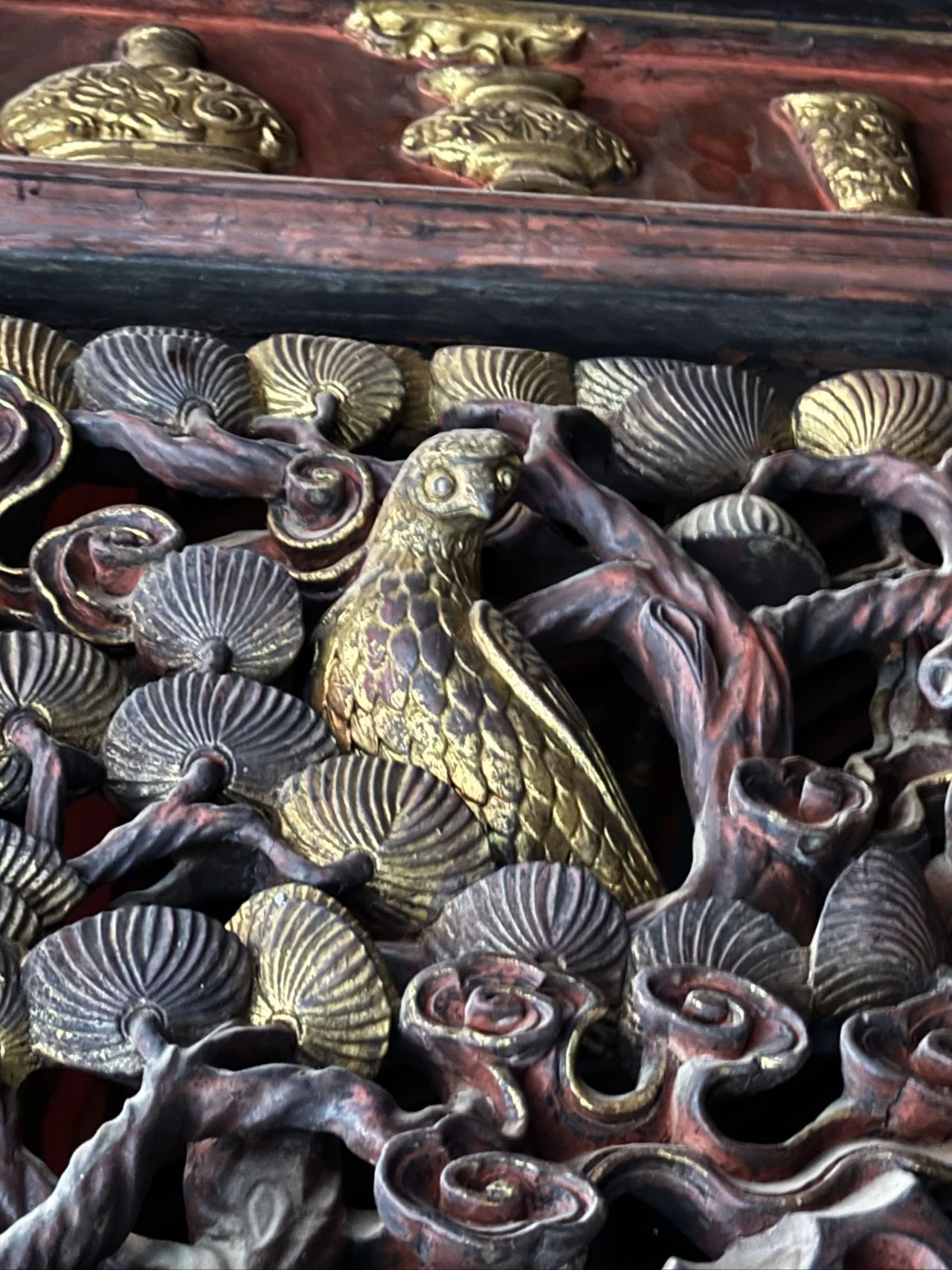  Jianshui Literature Temple's twenty-two wooden screen doors