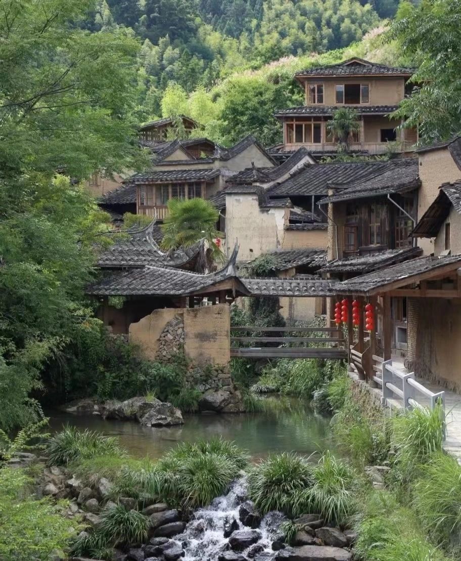 Quiet and peaceful ancient village--Longtan Village