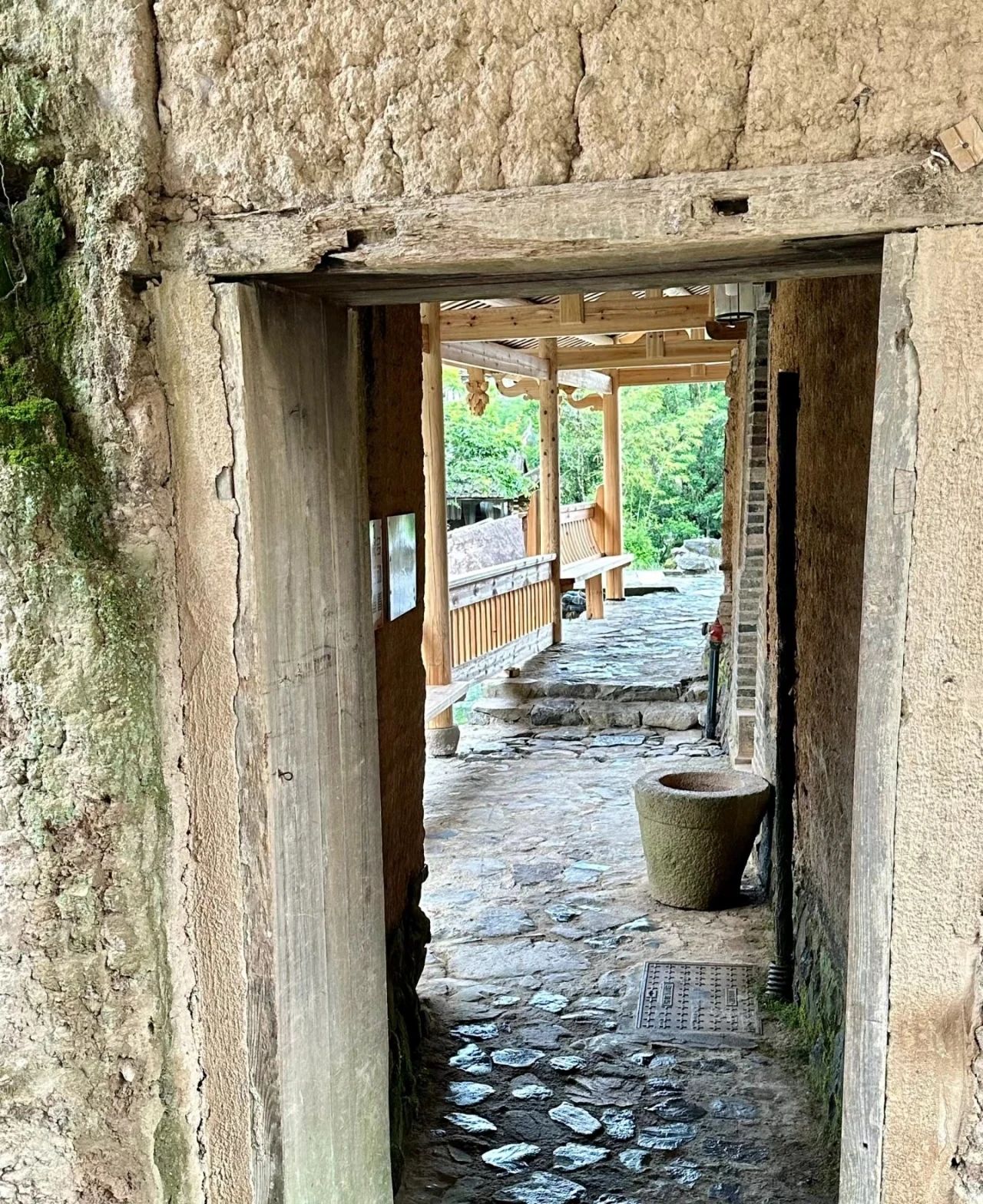 Quiet and peaceful ancient village--Longtan Village