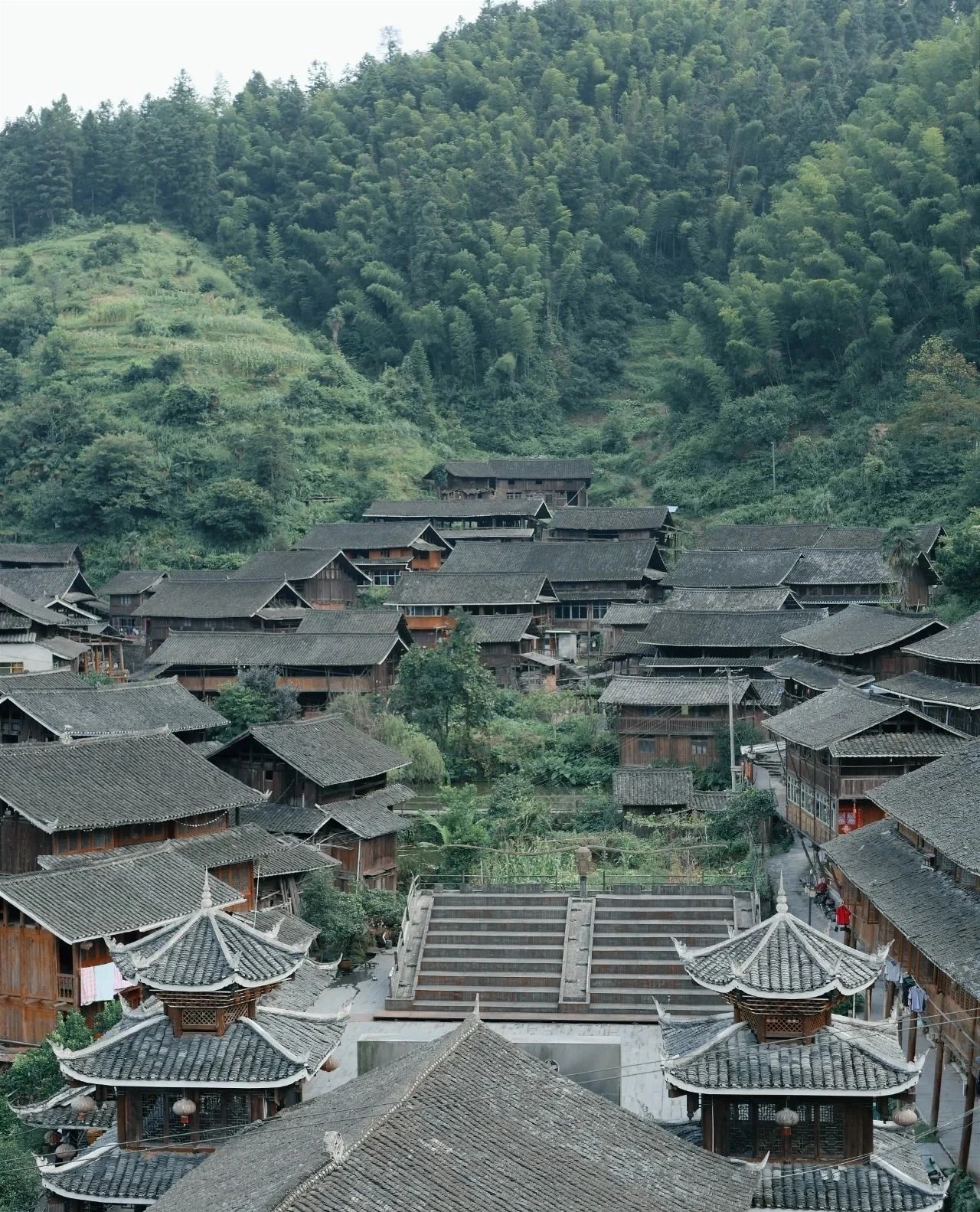 Quiet and peaceful Dishang Miao Village