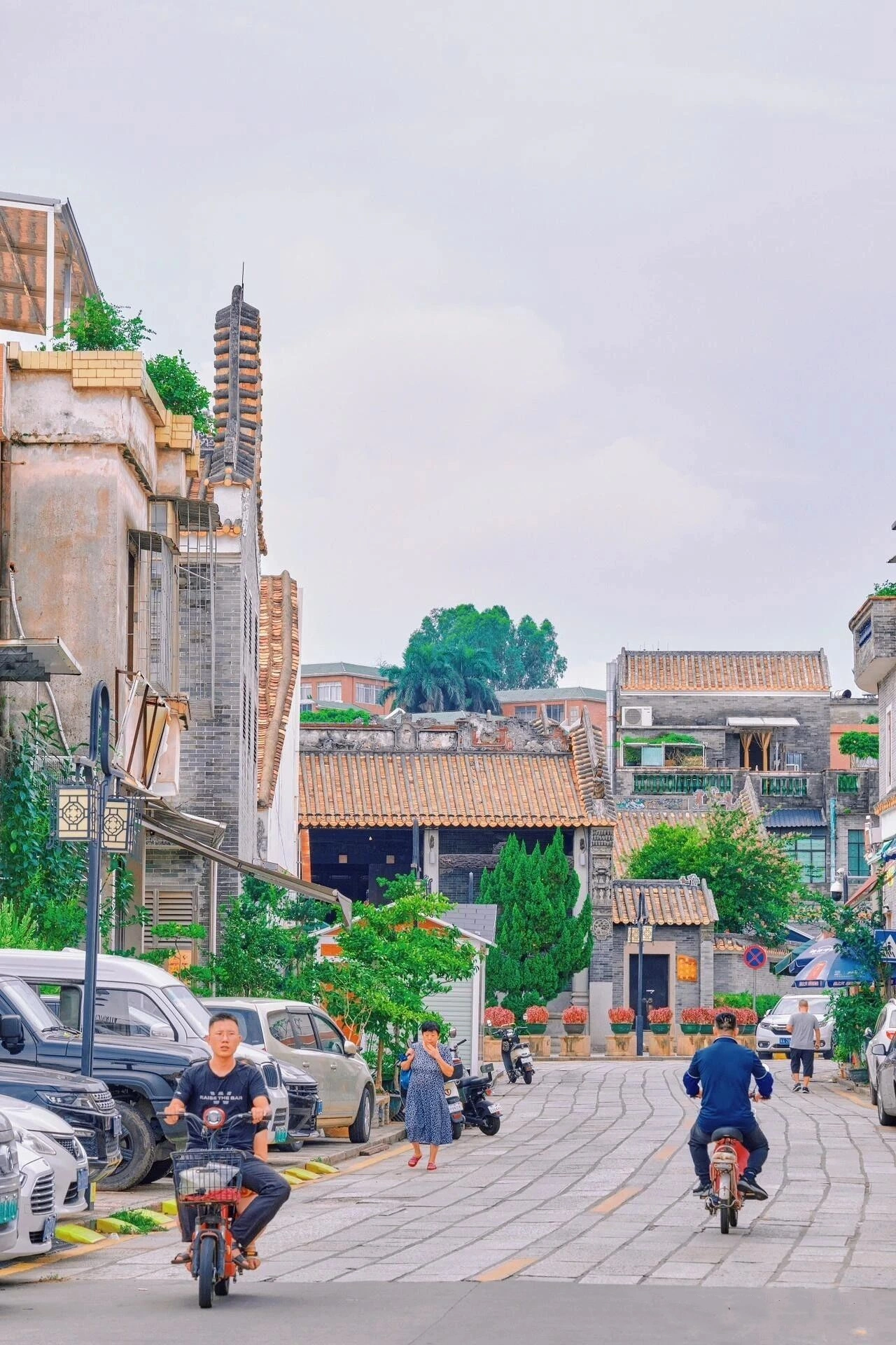 the streets of the ancient town stone road, Lingnan flavor can not hide!