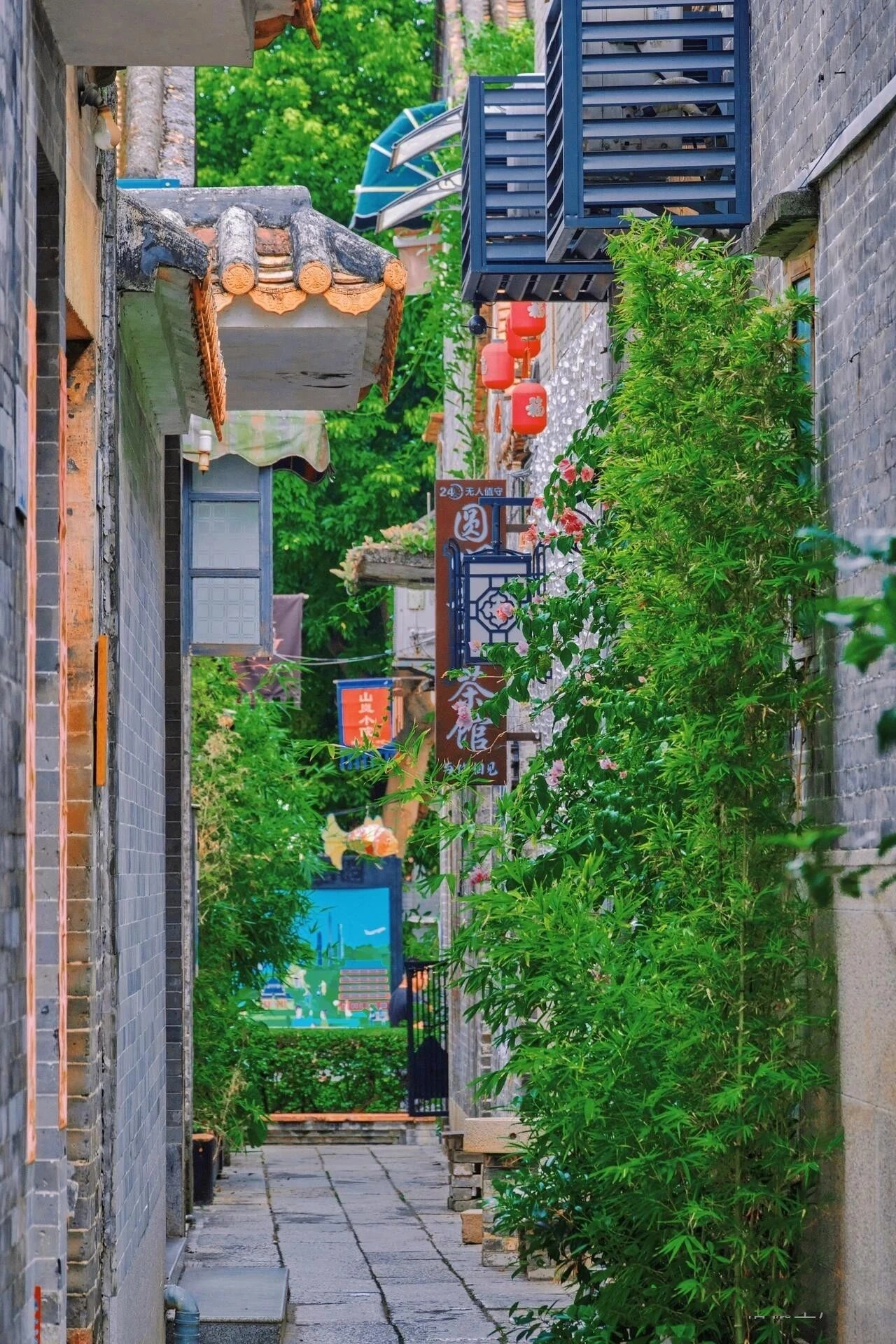 the streets of the ancient town stone road, Lingnan flavor can not hide!