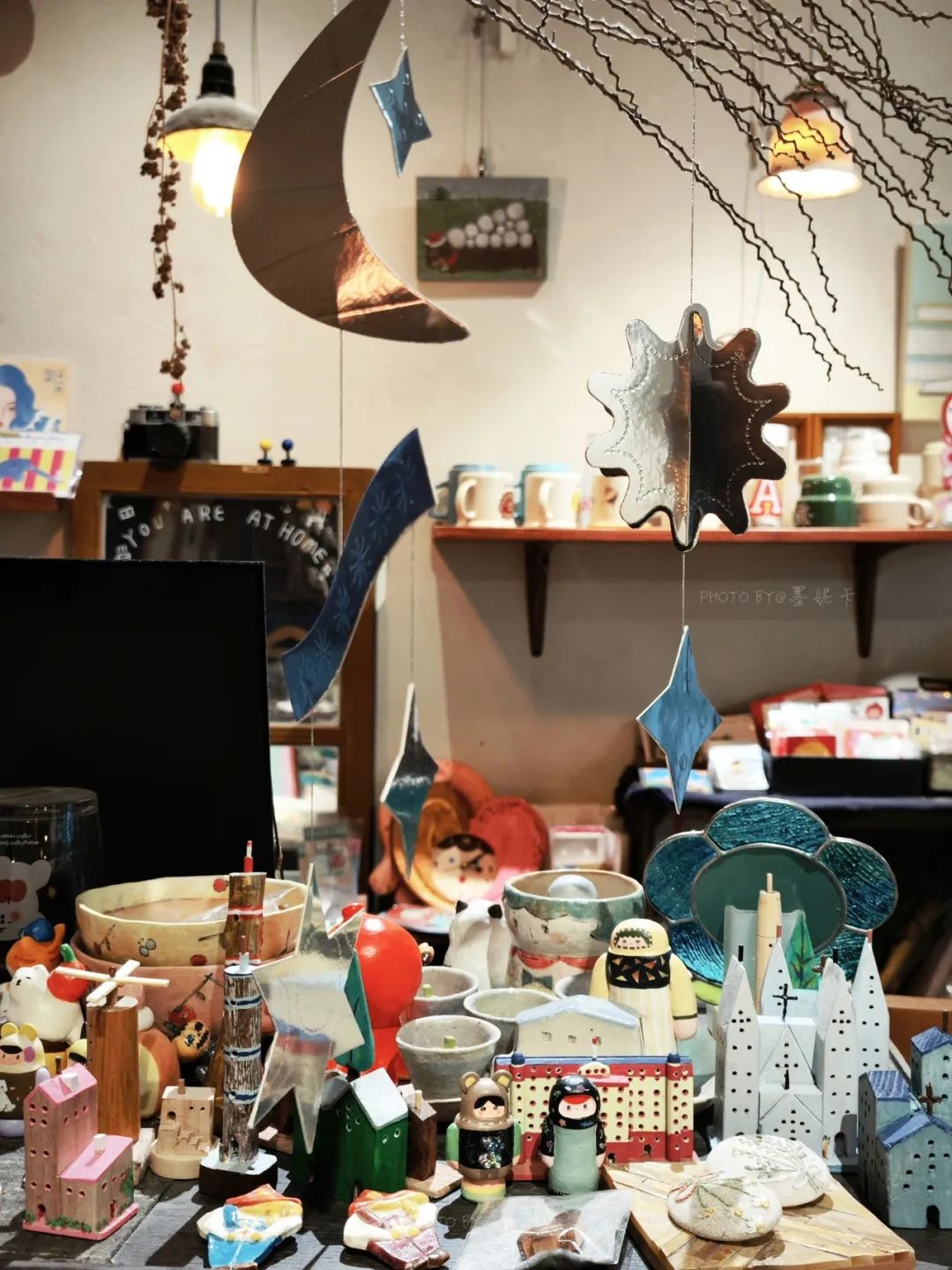 A healing craft store tucked away in the neighborhood