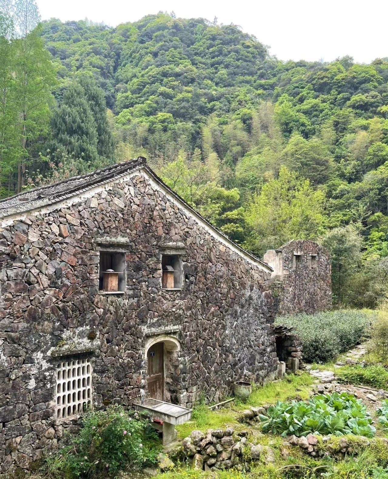 Ancient villages with beautiful scenery--Laodiluo Village