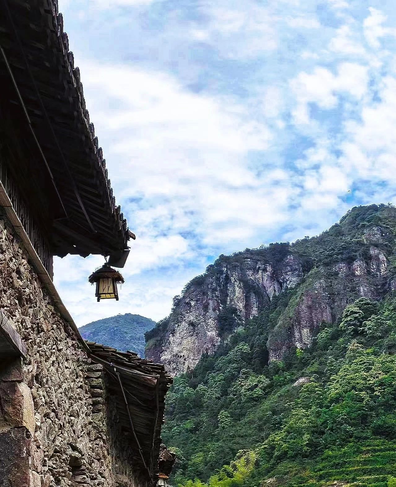 Hidden stone village in the valley - Huangtan Cave