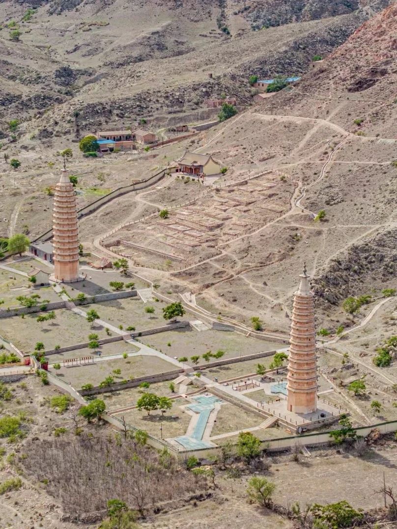 The Most Dense Eaves Brick Pagoda in Ningxia