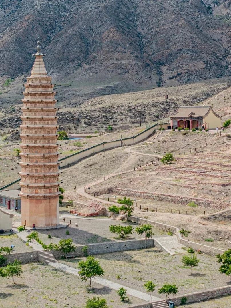 The Most Dense Eaves Brick Pagoda in Ningxia